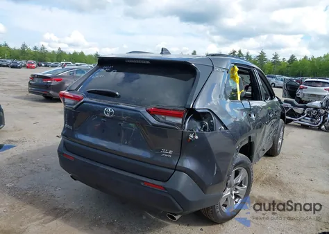 2025 Toyota Rav4 Xle z USA, uszkodzony, nr VIN 2T3P1RFV8SC510499
